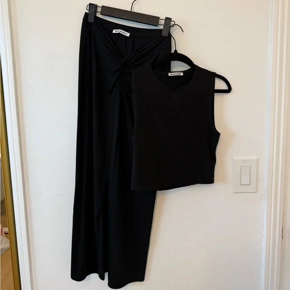 Reformation Rylan Two Piece Set Black - Picture 7 of 14